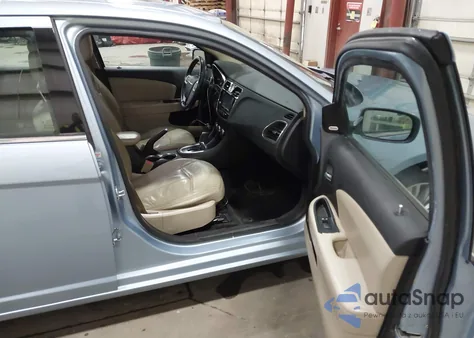 2013 Chrysler 200 Limited из США, поврежденный, VIN 1C3CCBCG4DN603166